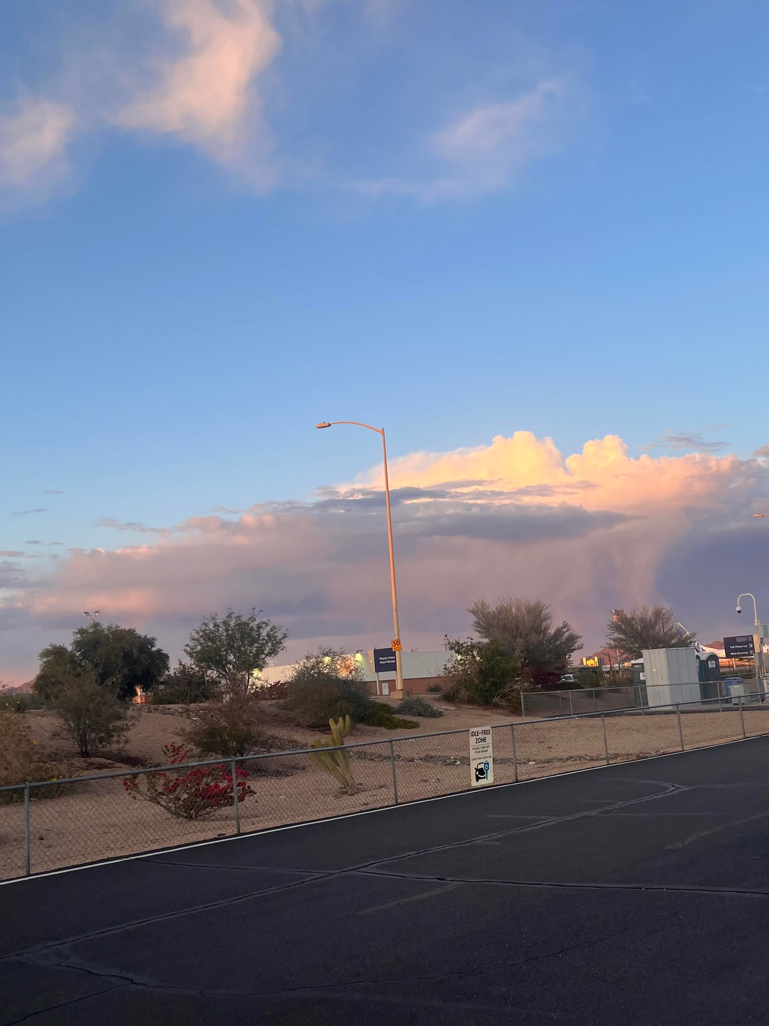 No description available.